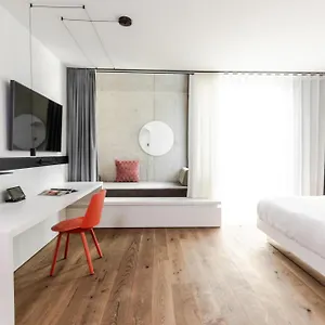 5* Hotel Kpm & Residences